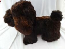 altes Plüschtier schwarzer